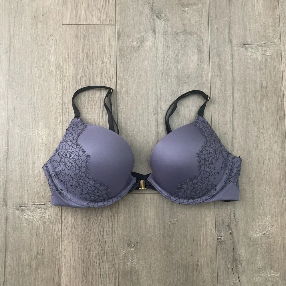 HOLD Stunning Victoria’s Secret Violet Blue Front Close Very Sexy Push-up Bra - Picture 6 of 7